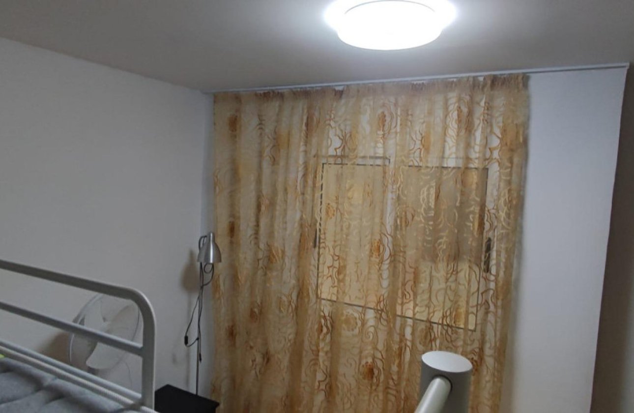 Reventa - Apartamento / piso -
Alicante - Alicante Centro