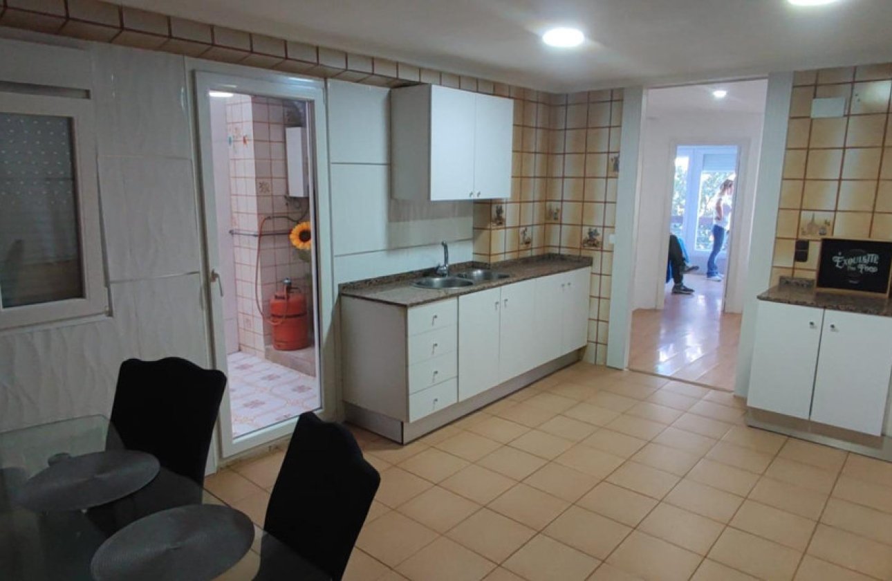 Reventa - Apartamento / piso -
Alicante - Alicante Centro