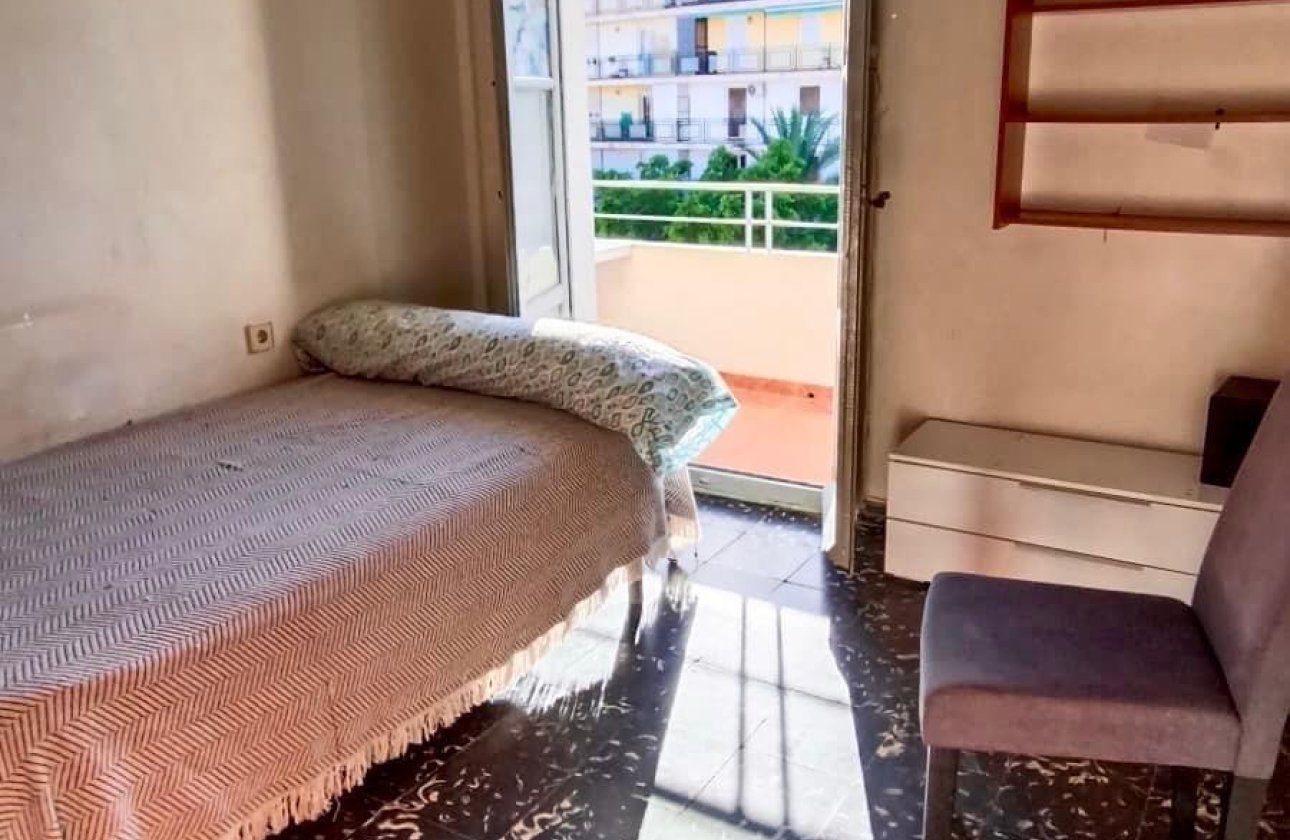 Reventa - Apartamento / piso -
Alicante - Alicante Centro