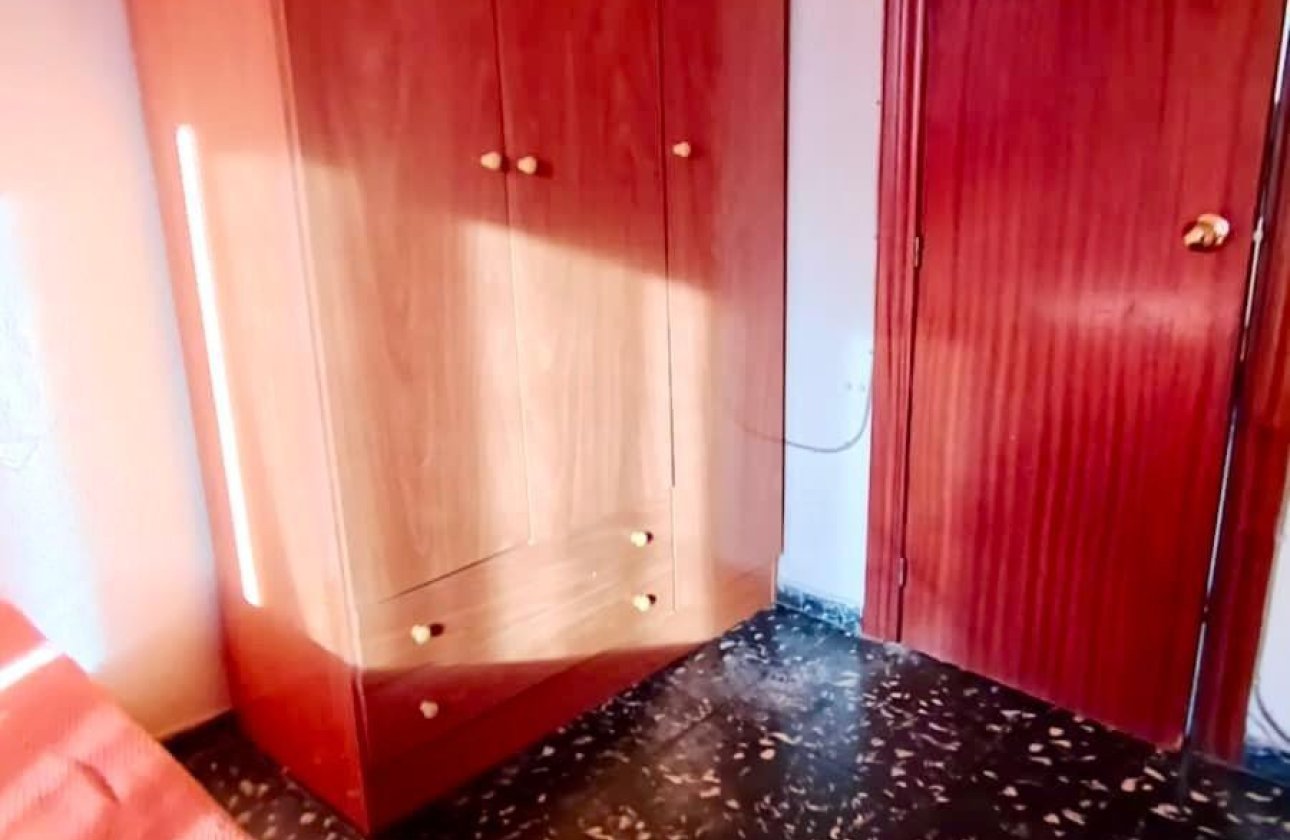 Reventa - Apartamento / piso -
Alicante - Alicante Centro