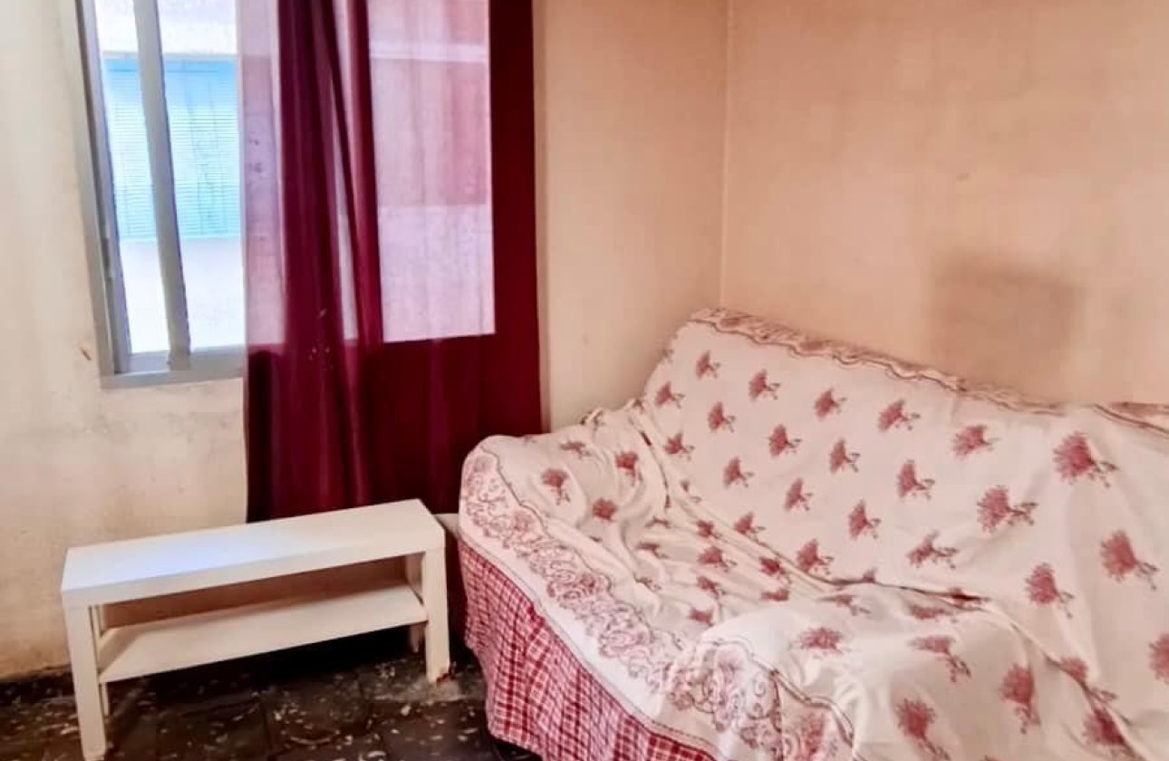 Reventa - Apartamento / piso -
Alicante - Alicante Centro