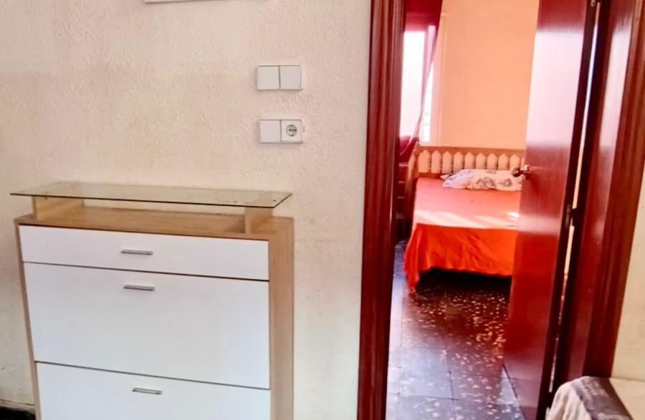 Reventa - Apartamento / piso -
Alicante - Alicante Centro