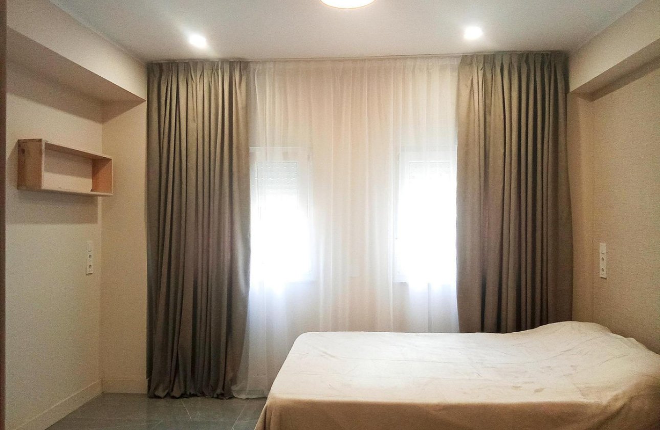 Reventa - Apartamento / piso -
Alicante - Alicante Centro