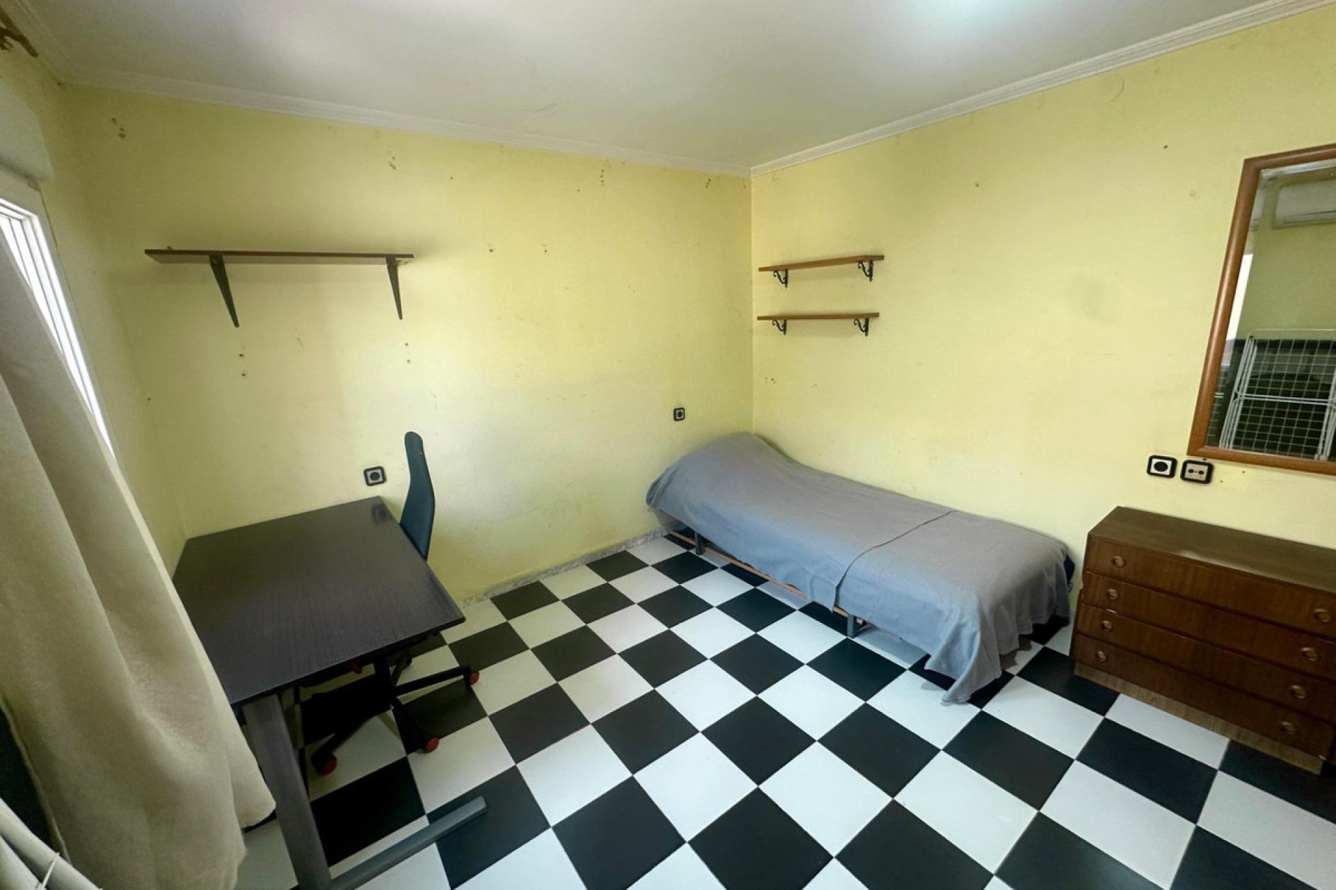 Reventa - Apartamento / piso -
Alicante - Alicante Centro