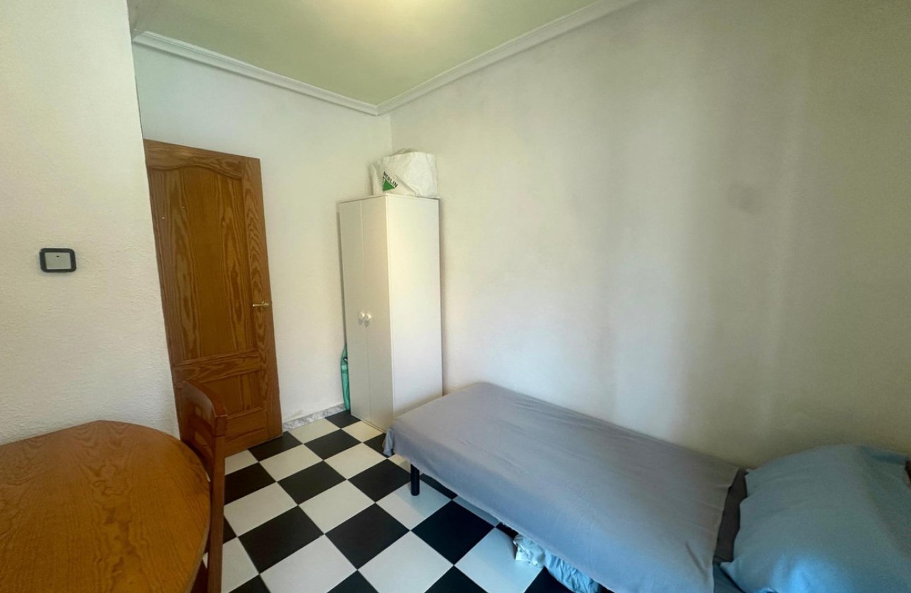 Reventa - Apartamento / piso -
Alicante - Alicante Centro