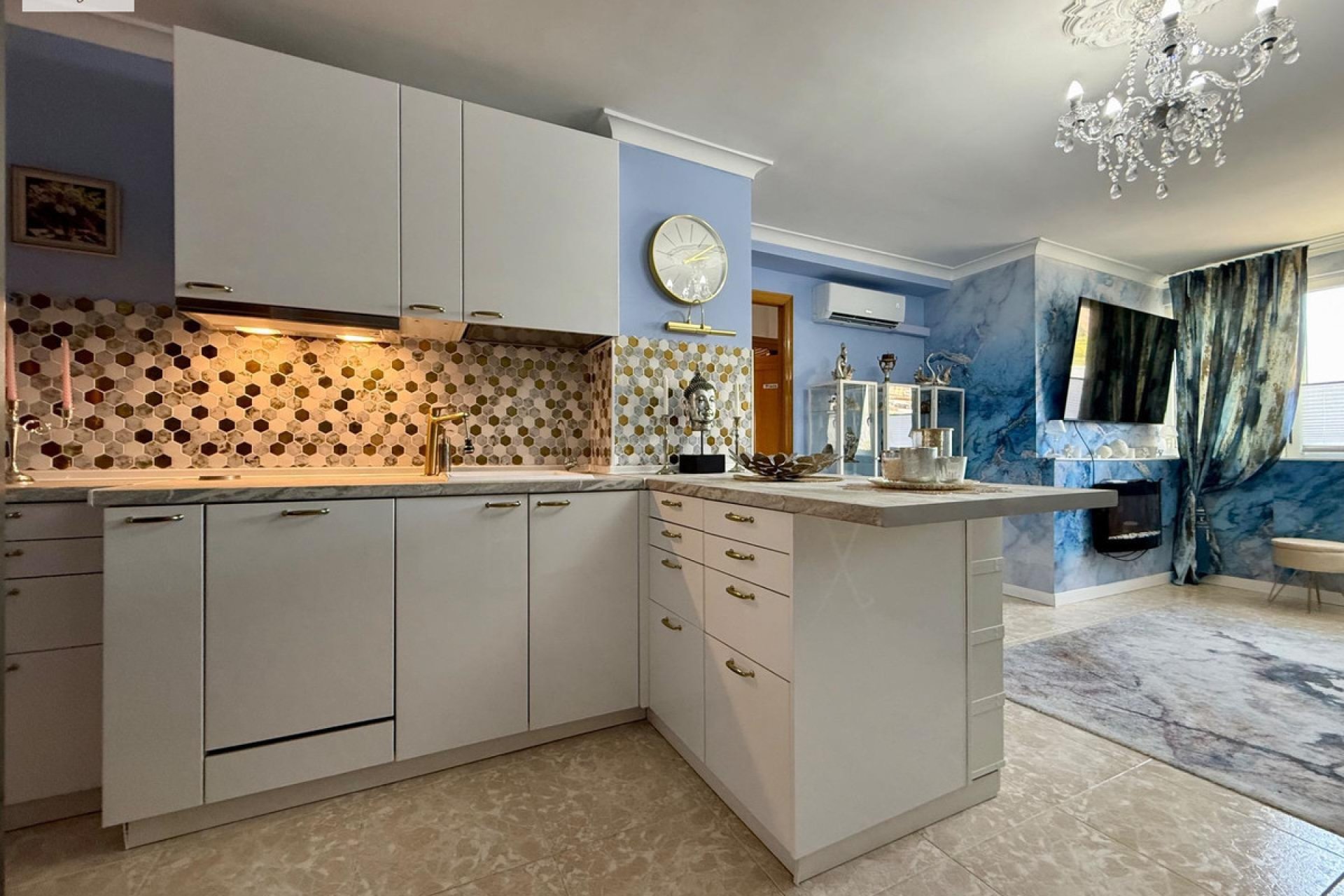 Reventa - Apartamento / piso -
Alicante - Alicante Centro