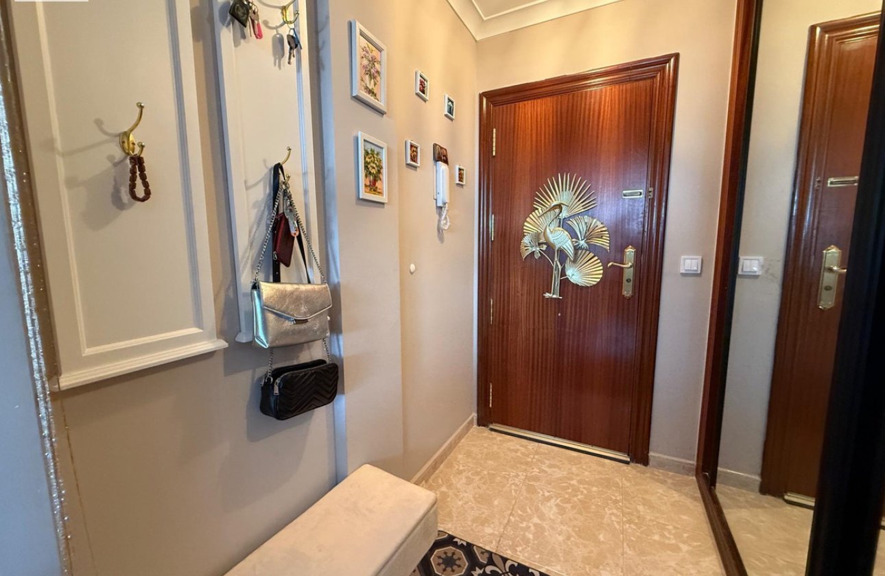 Reventa - Apartamento / piso -
Alicante - Alicante Centro