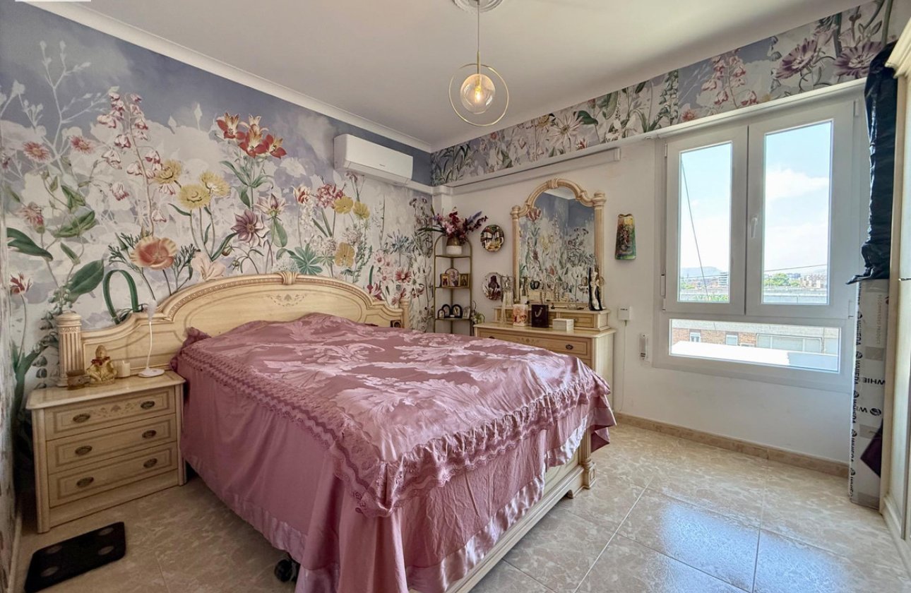 Reventa - Apartamento / piso -
Alicante - Alicante Centro