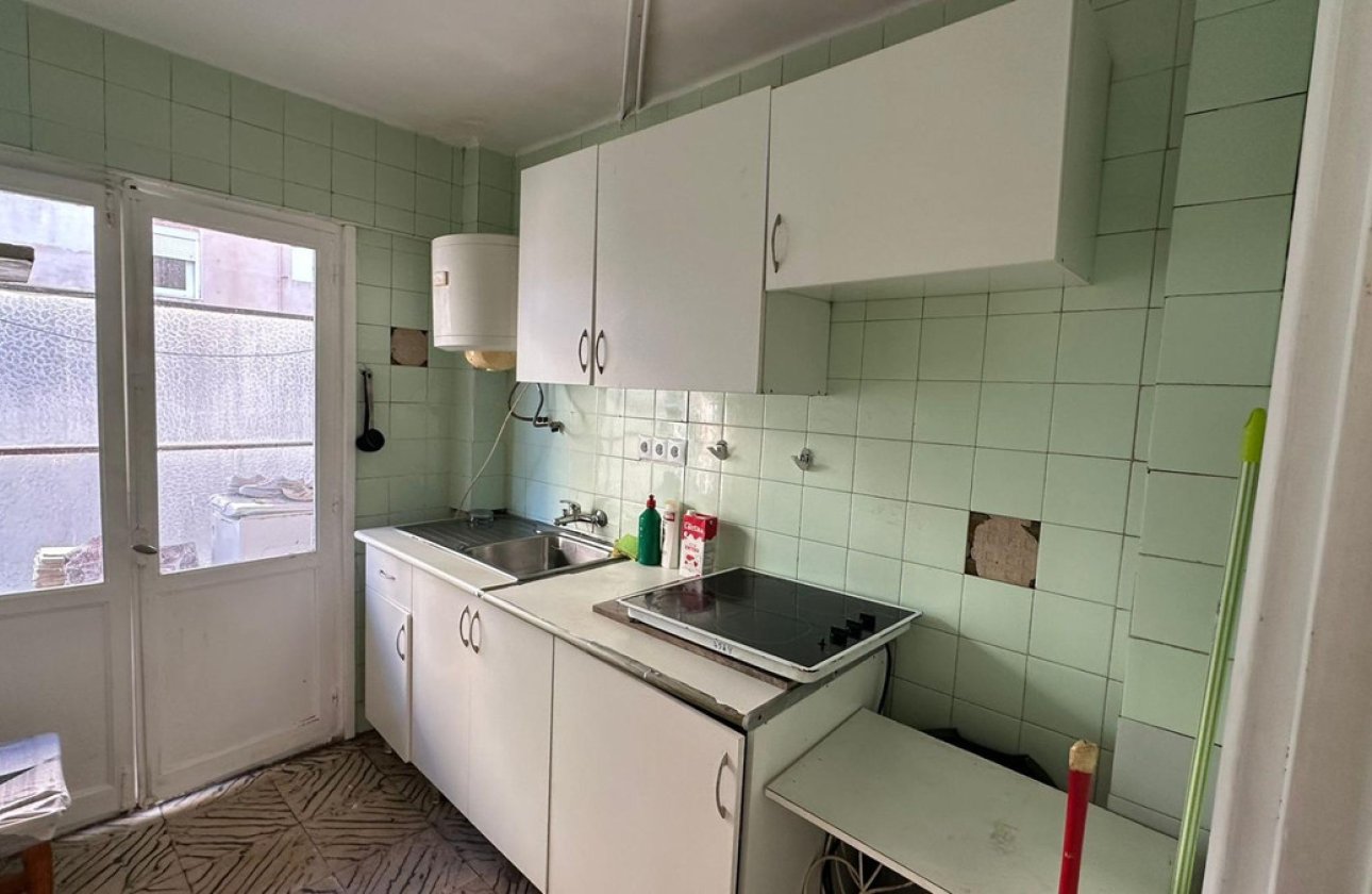 Reventa - Apartamento / piso -
Alicante - Alicante Centro