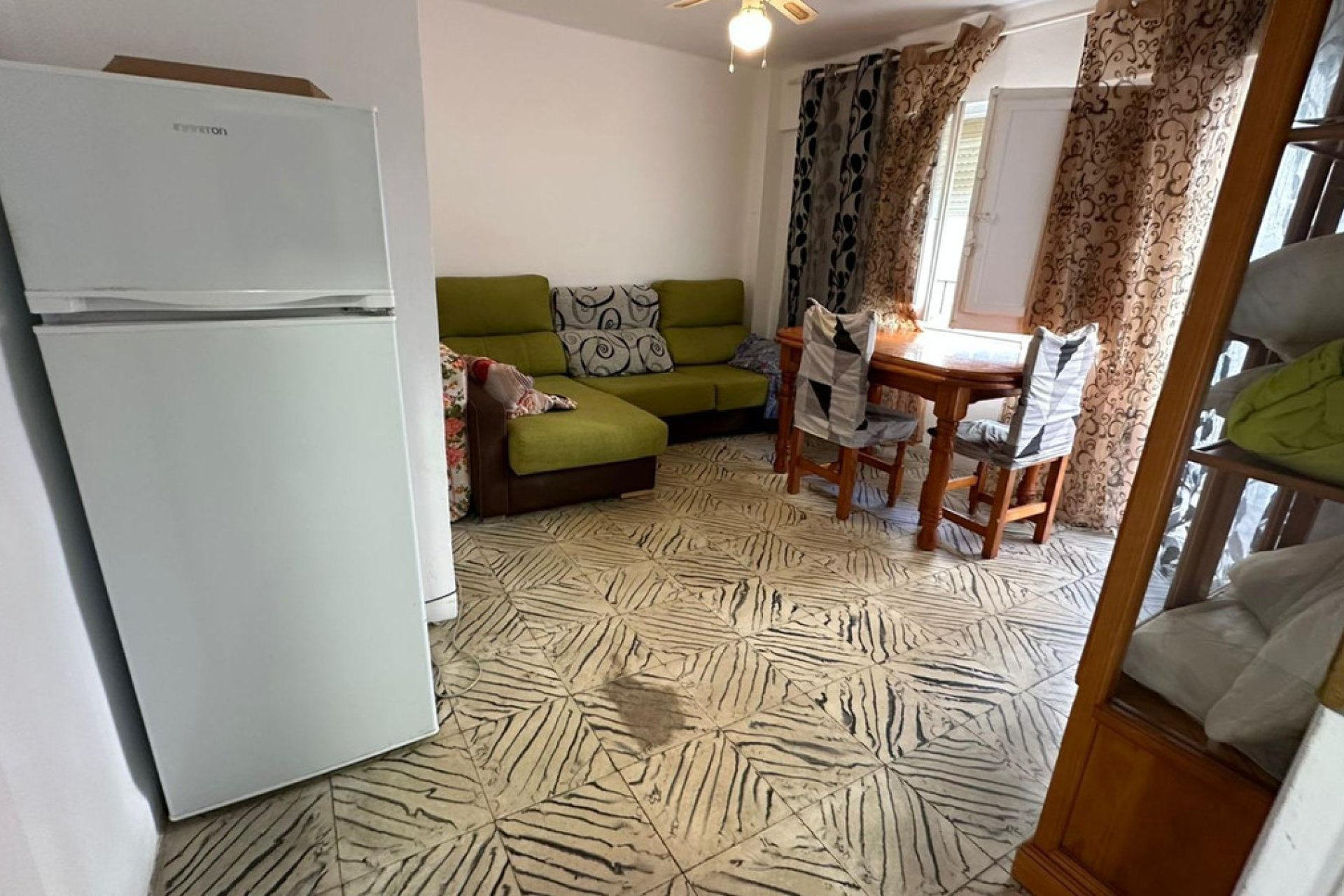 Reventa - Apartamento / piso -
Alicante - Alicante Centro