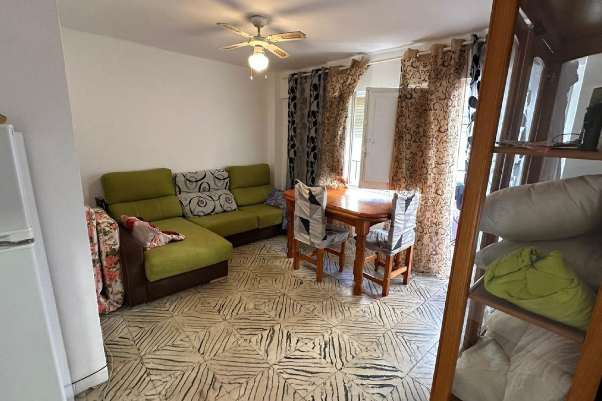 Reventa - Apartamento / piso -
Alicante - Alicante Centro