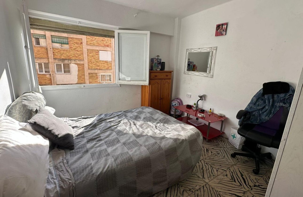 Reventa - Apartamento / piso -
Alicante - Alicante Centro