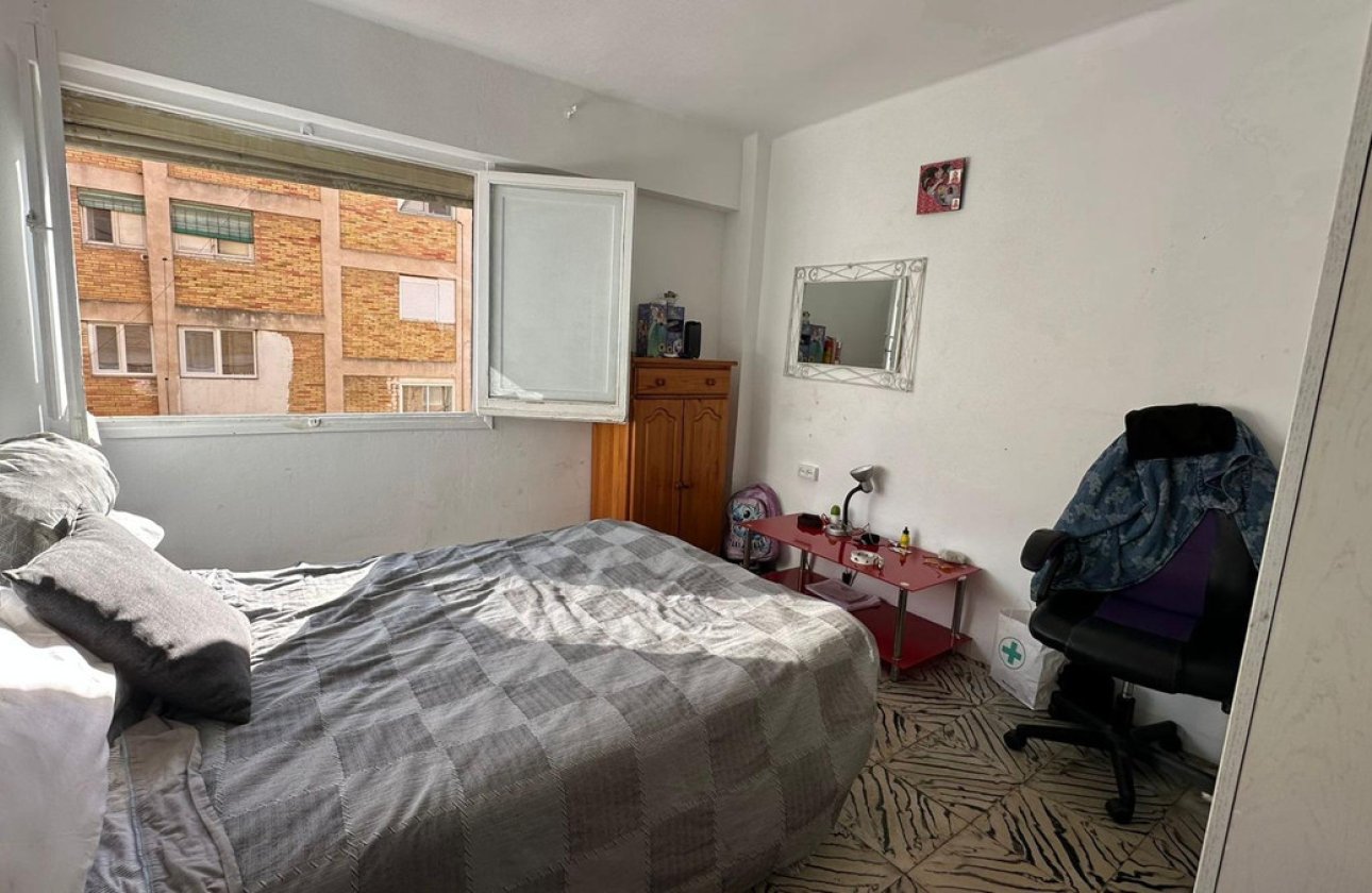 Reventa - Apartamento / piso -
Alicante - Alicante Centro