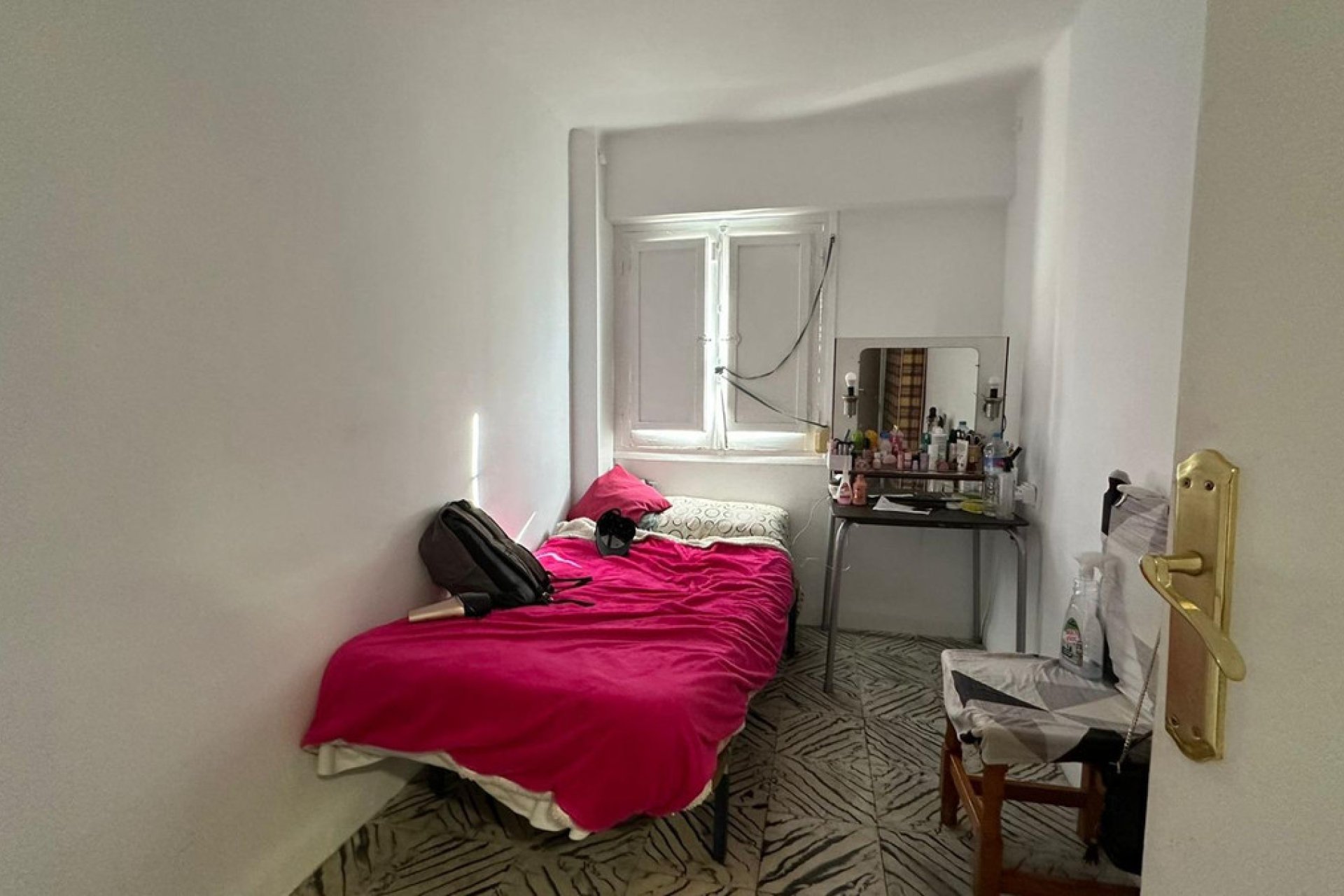 Reventa - Apartamento / piso -
Alicante - Alicante Centro