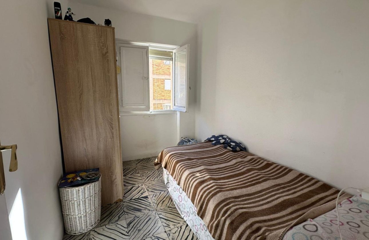 Reventa - Apartamento / piso -
Alicante - Alicante Centro