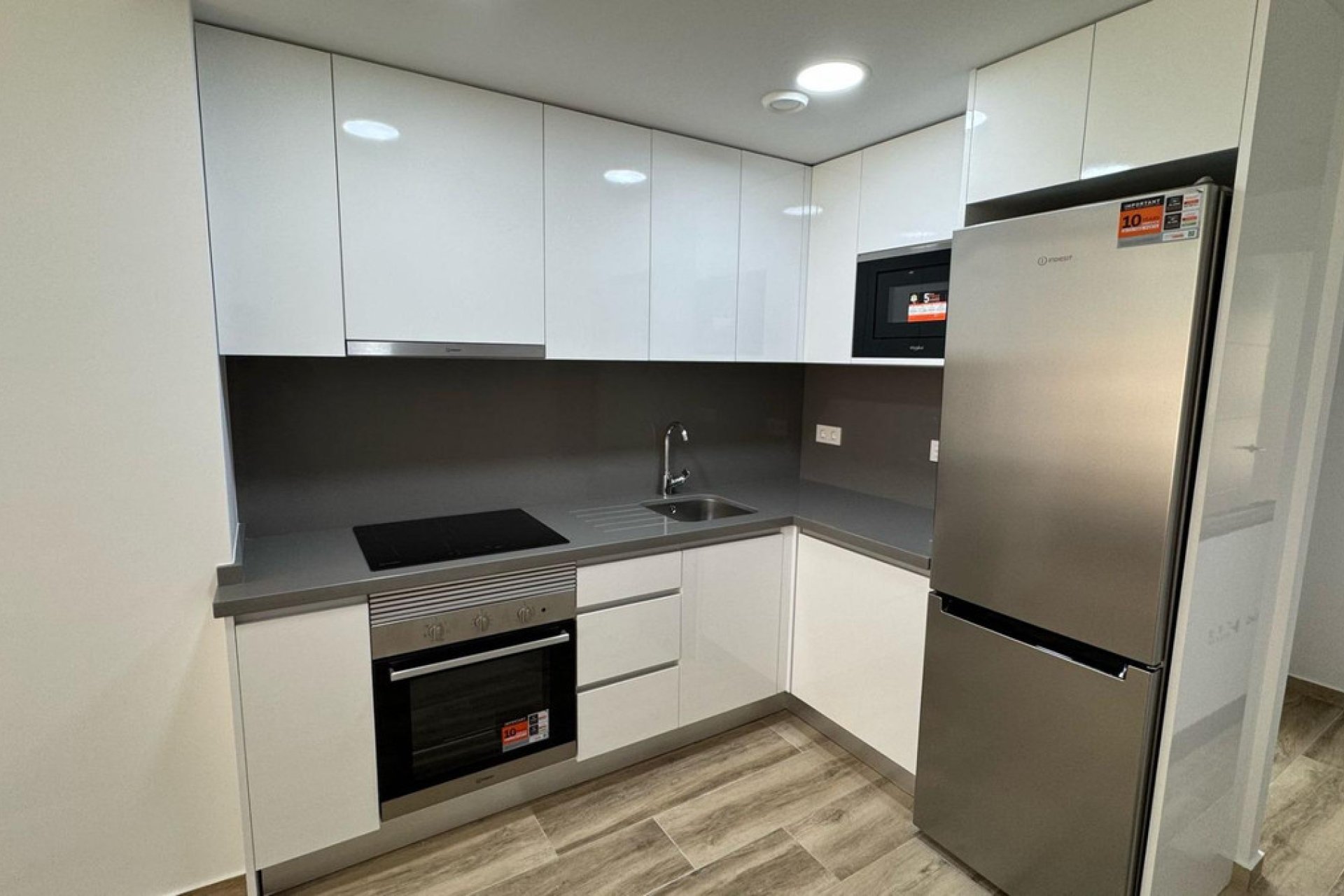 Reventa - Apartamento / piso -
Alicante - Alicante Centro