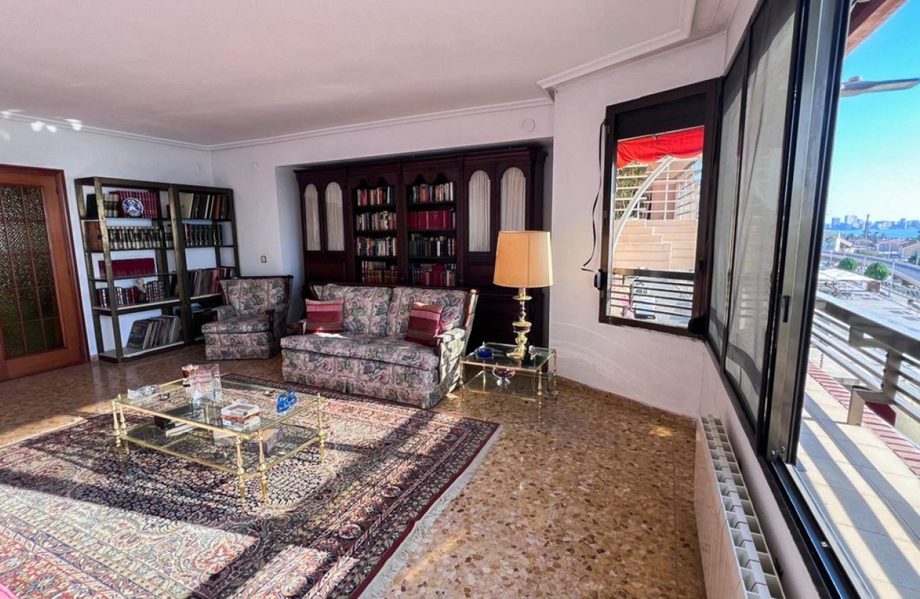 Reventa - Apartamento / piso -
Alicante - Alicante Centro