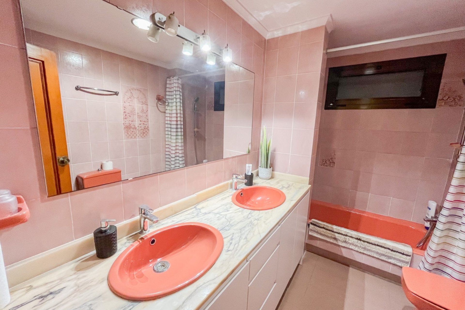 Reventa - Apartamento / piso -
Alicante - Alicante Centro