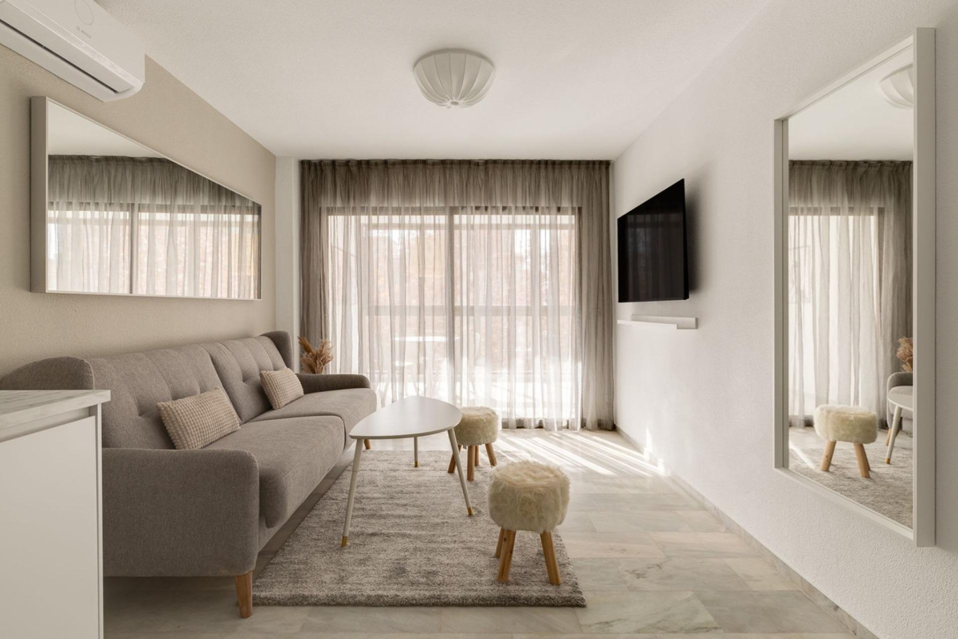 Reventa - Apartamento / piso -
Benidorm - Benidorm Centro