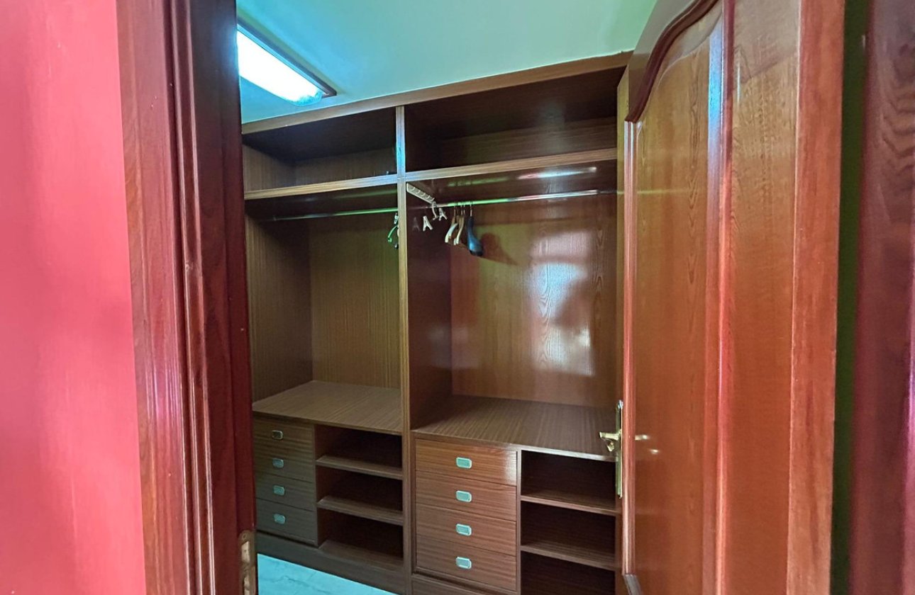 Reventa - Apartamento / piso -
Benidorm - Benidorm Centro