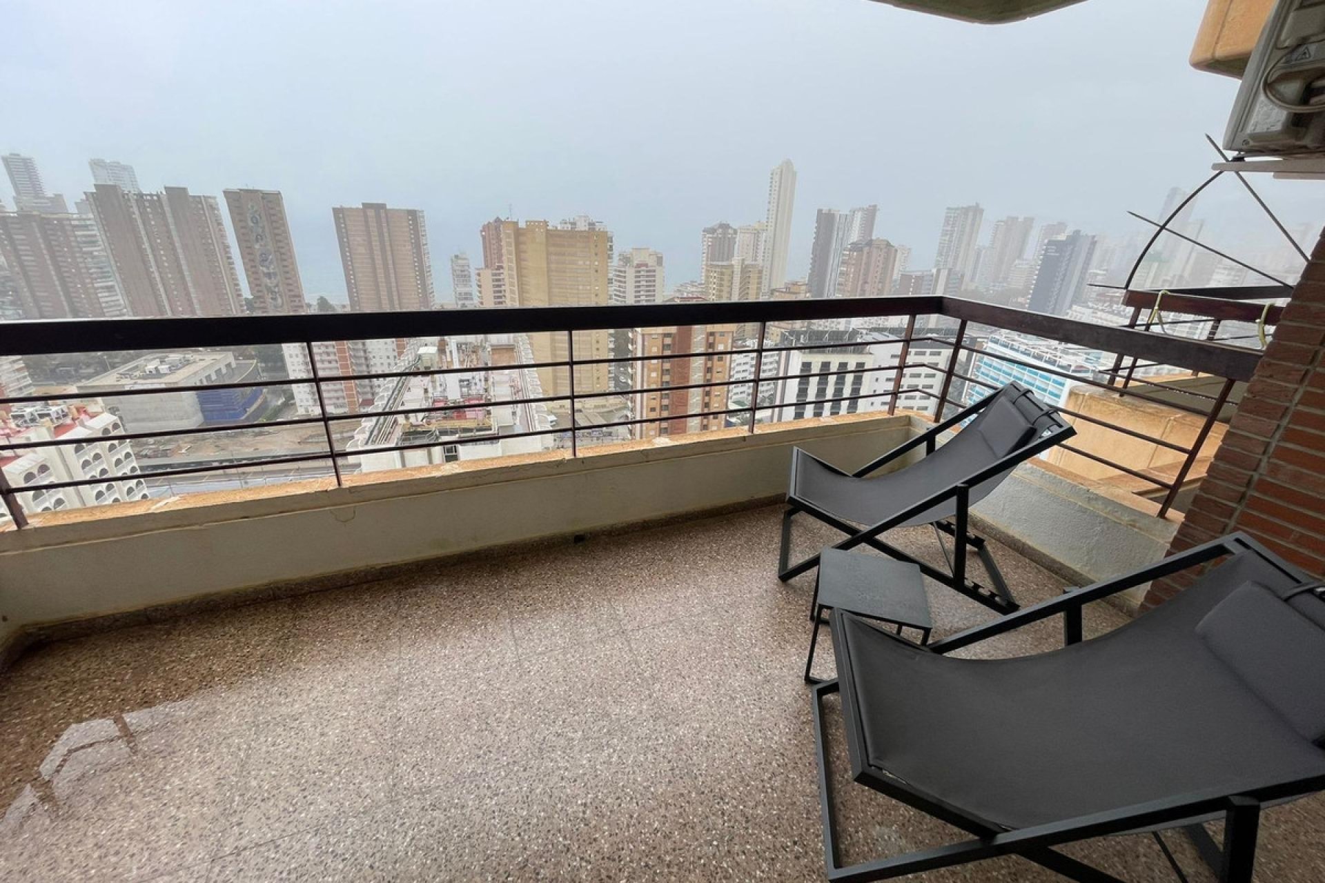 Reventa - Apartamento / piso -
Benidorm - Benidorm Centro