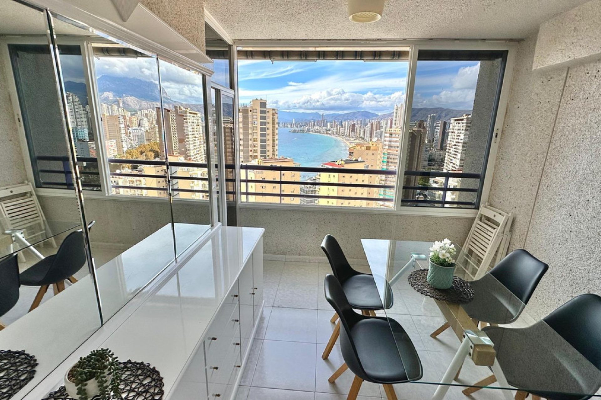 Reventa - Apartamento / piso -
Benidorm - Benidorm Centro