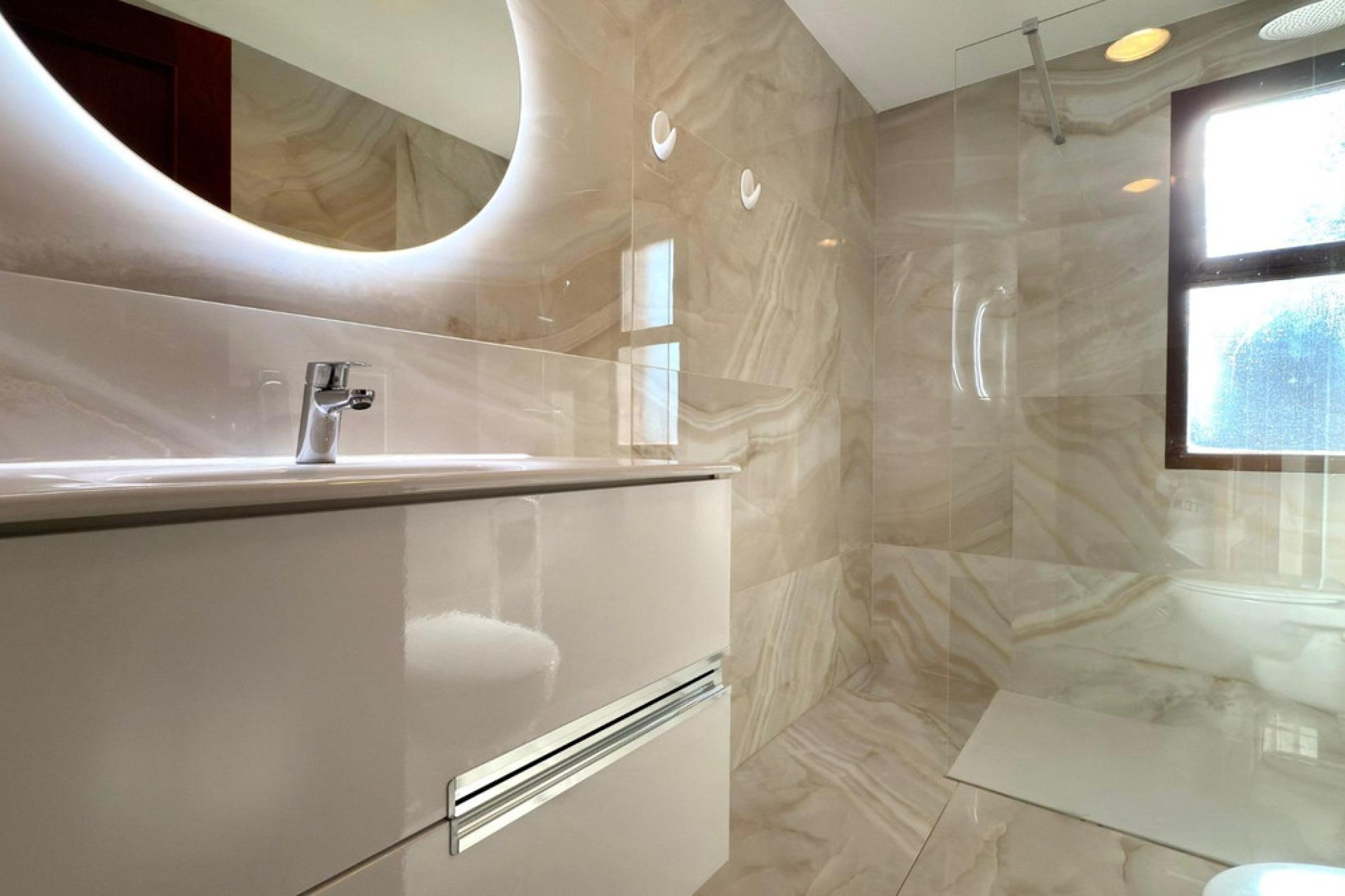 Reventa - Apartamento / piso -
Benidorm - Benidorm Centro