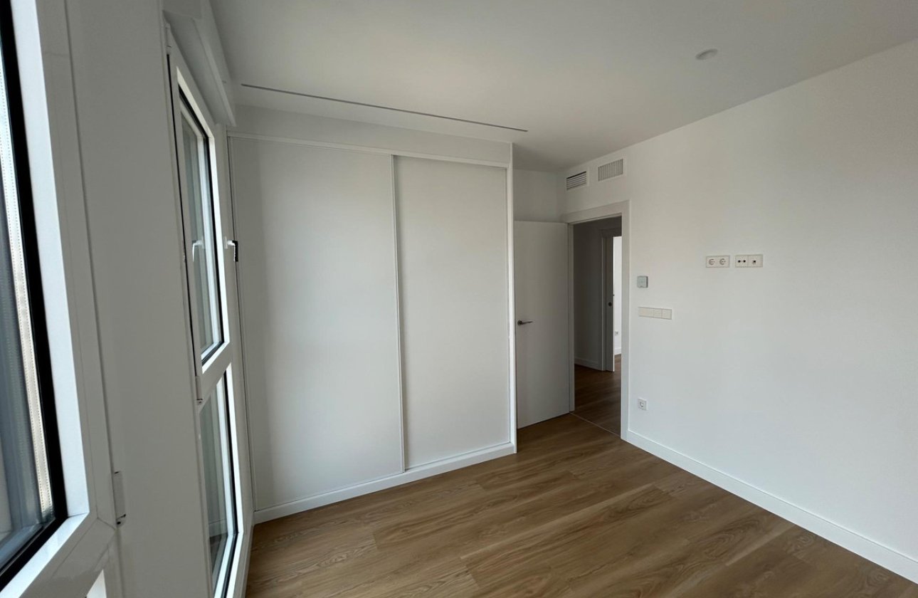 Reventa - Apartamento / piso -
Benidorm - Benidorm Centro