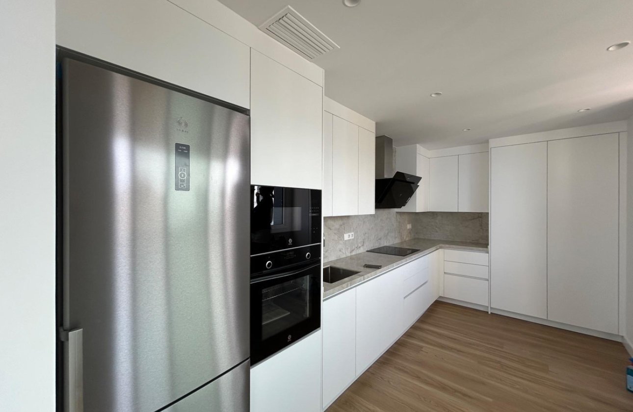 Reventa - Apartamento / piso -
Benidorm - Benidorm Centro