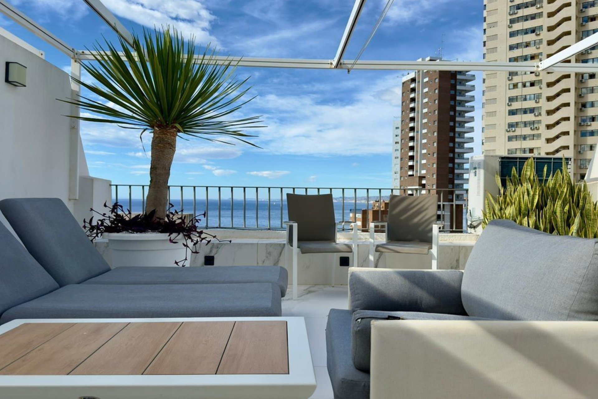 Reventa - Apartamento / piso -
Benidorm - Benidorm Centro