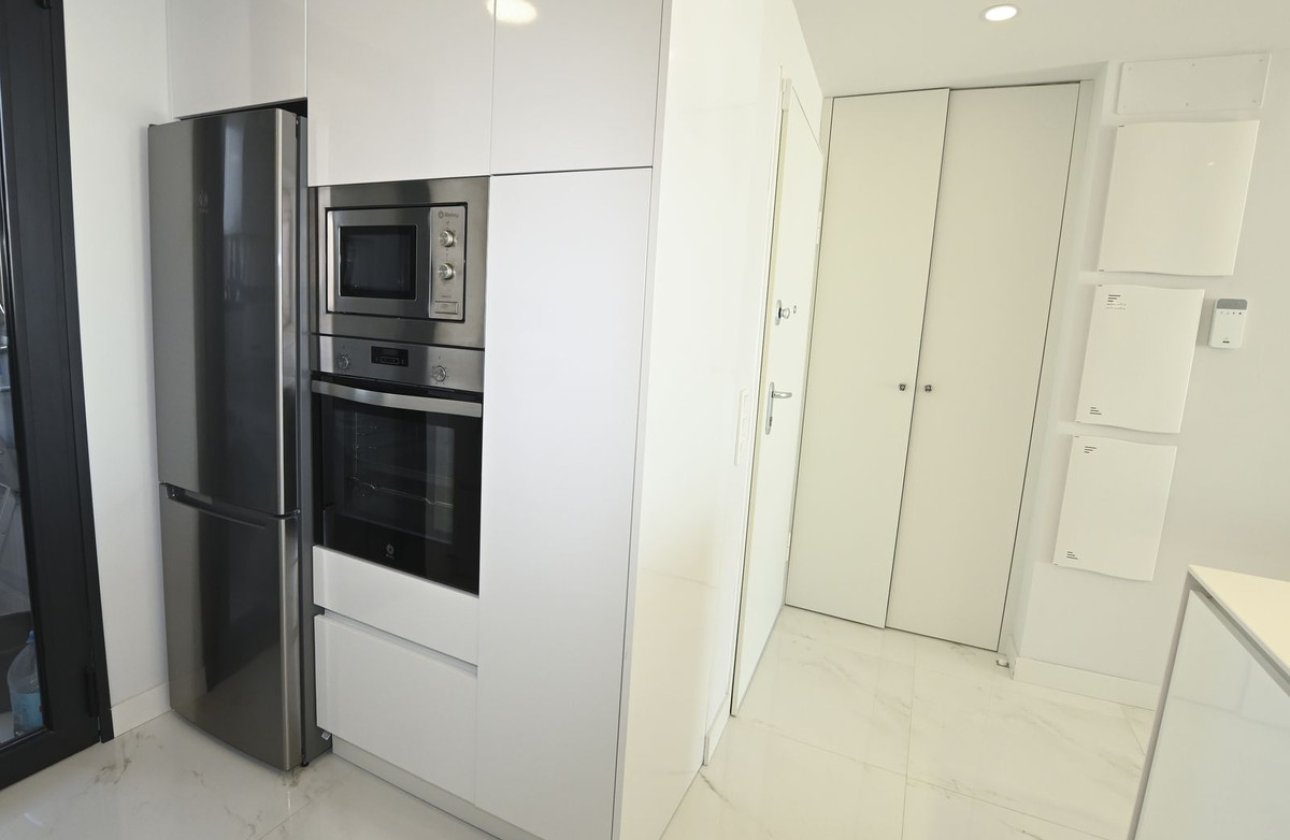 Reventa - Apartamento / piso -
Benidorm - Benidorm Centro