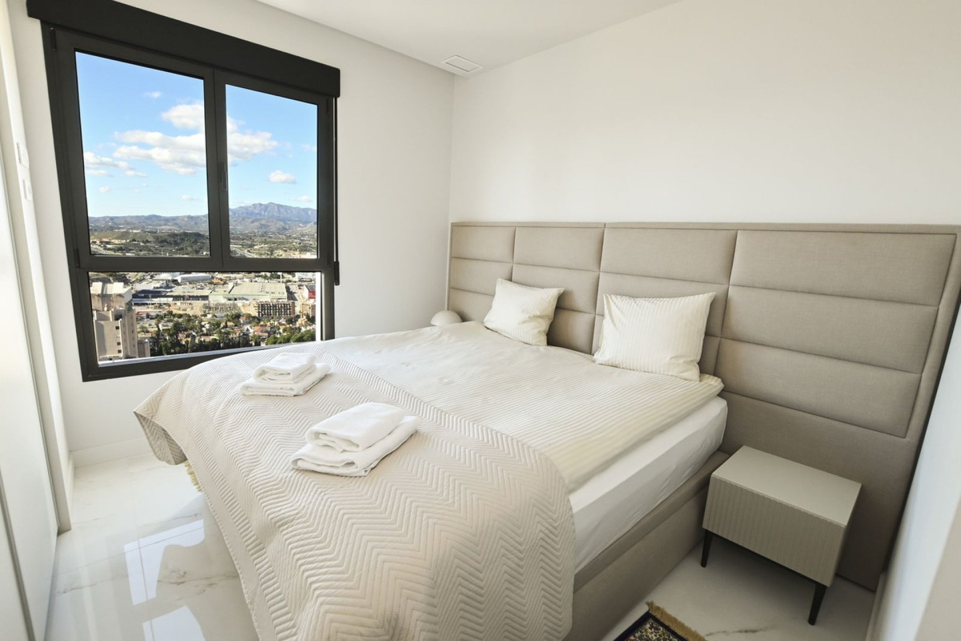 Reventa - Apartamento / piso -
Benidorm - Benidorm Centro