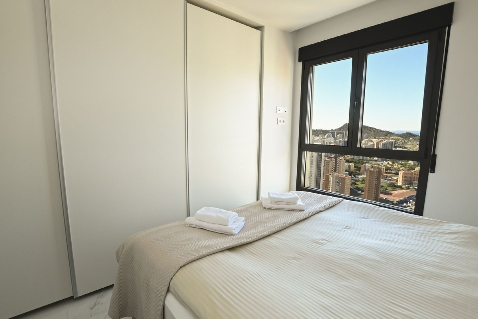 Reventa - Apartamento / piso -
Benidorm - Benidorm Centro