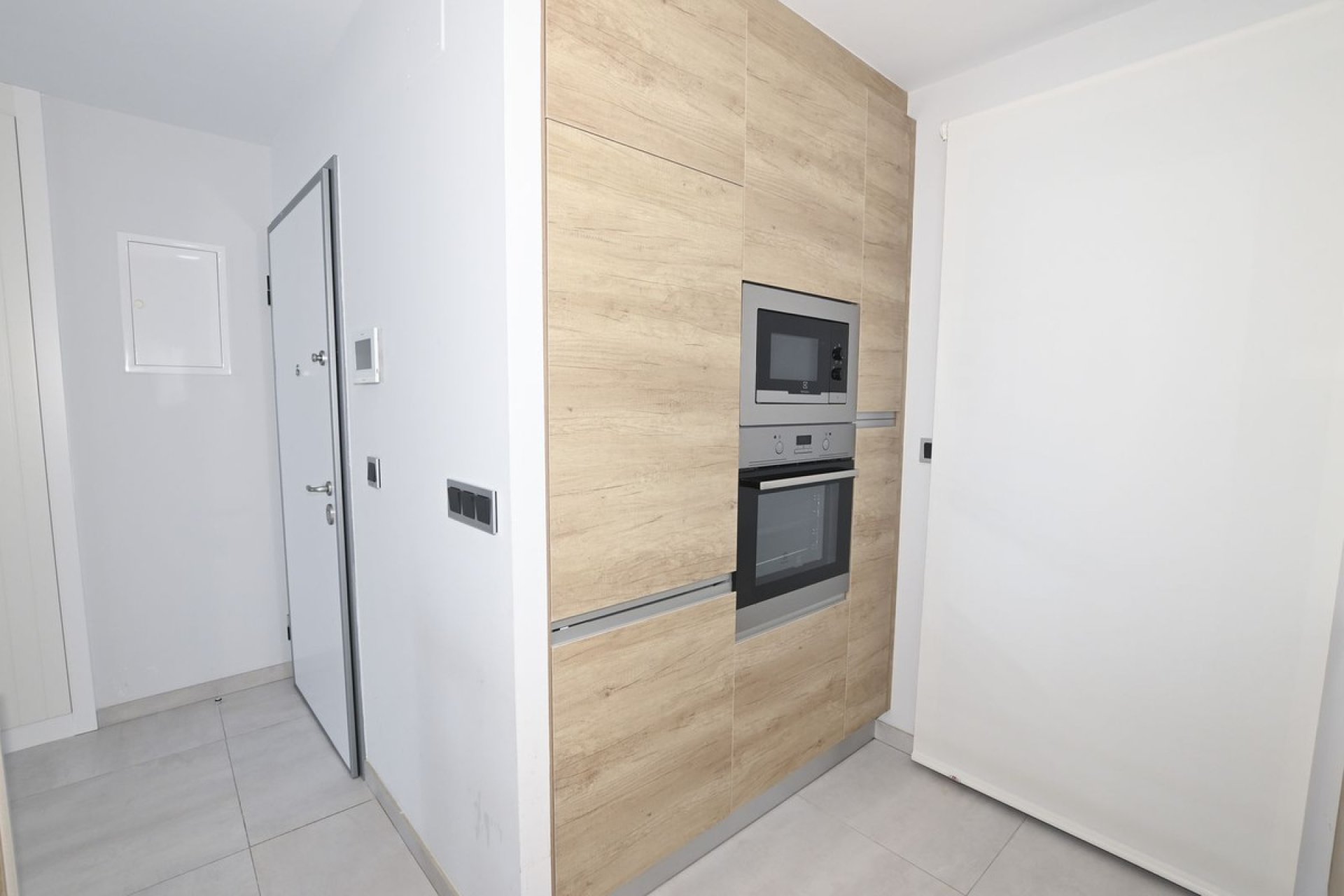 Reventa - Apartamento / piso -
Benidorm - Benidorm Centro
