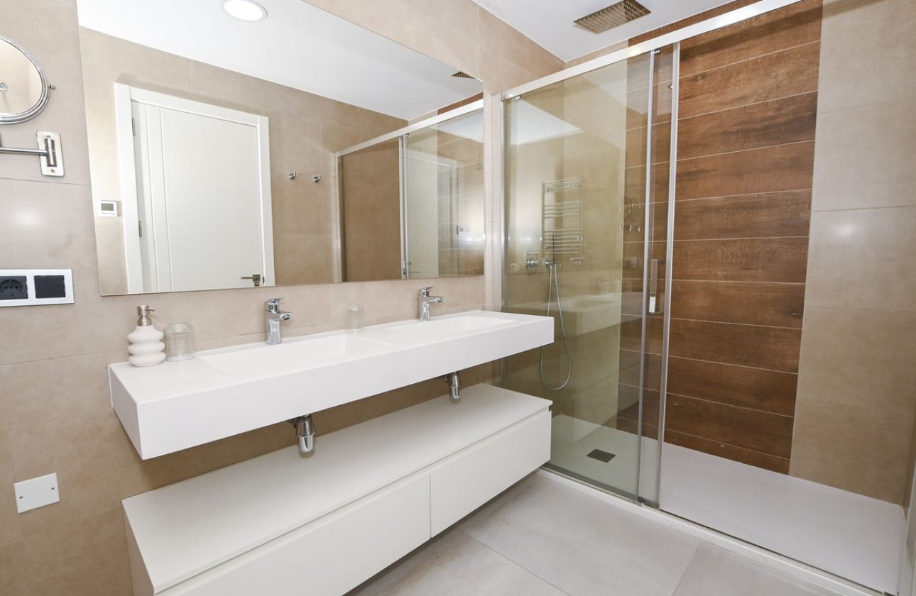 Reventa - Apartamento / piso -
Benidorm - Benidorm Centro