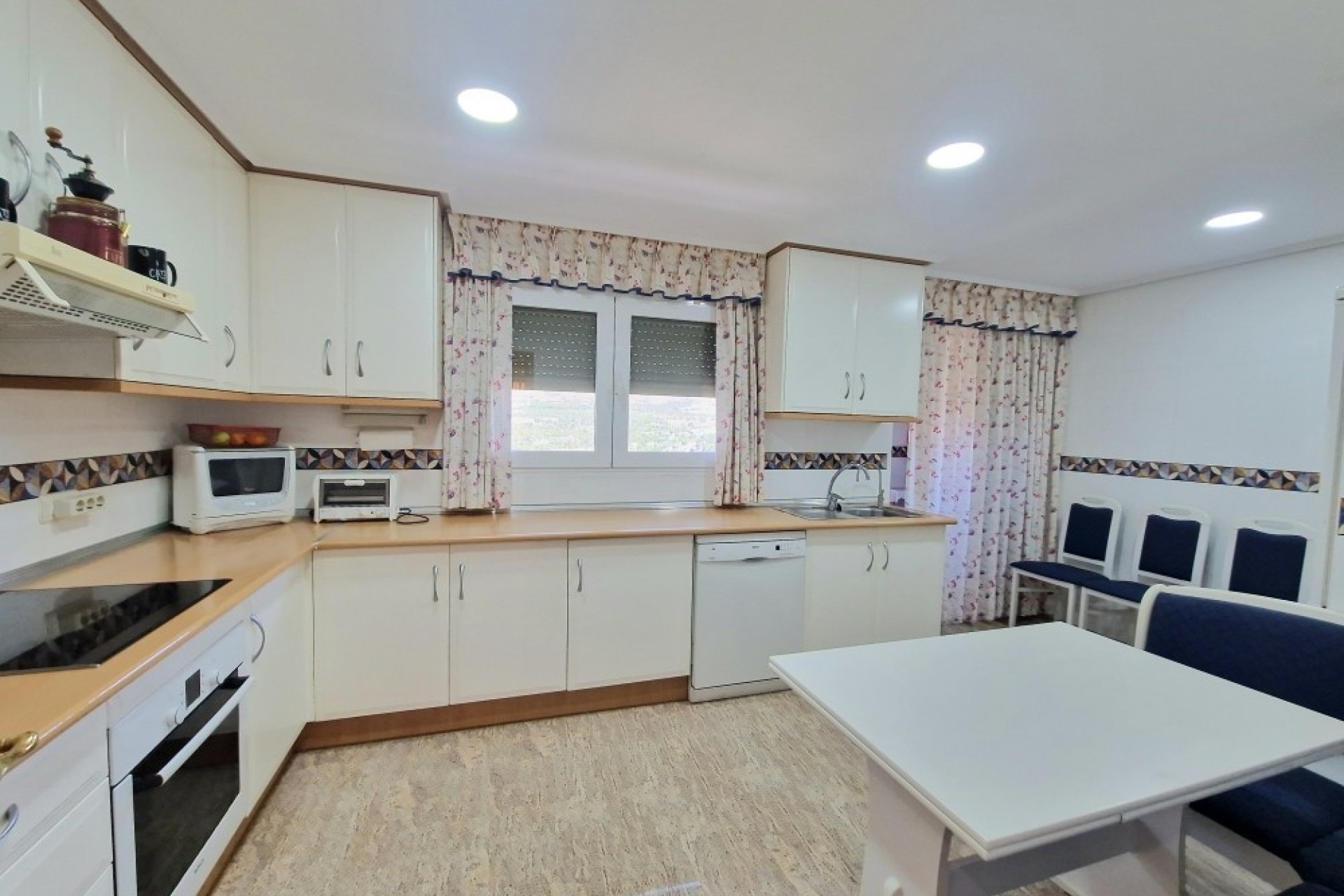 Reventa - Apartamento / piso -
Benidorm - Benidorm Centro