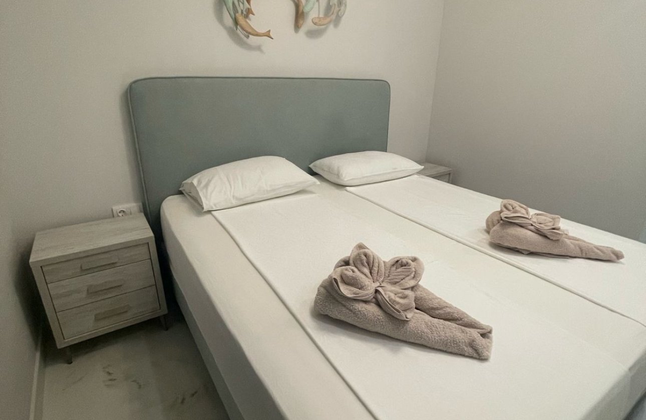 Reventa - Apartamento / piso -
Benidorm - Benidorm Centro