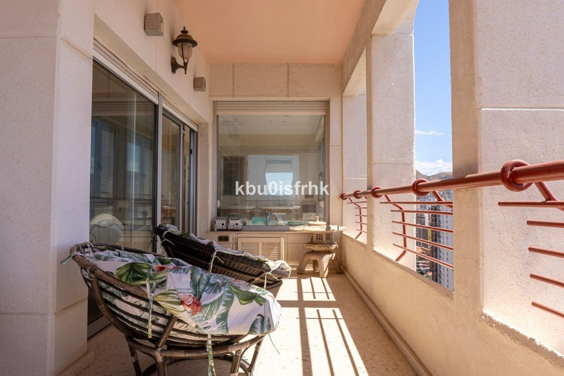 Reventa - Apartamento / piso -
Benidorm - Benidorm Centro