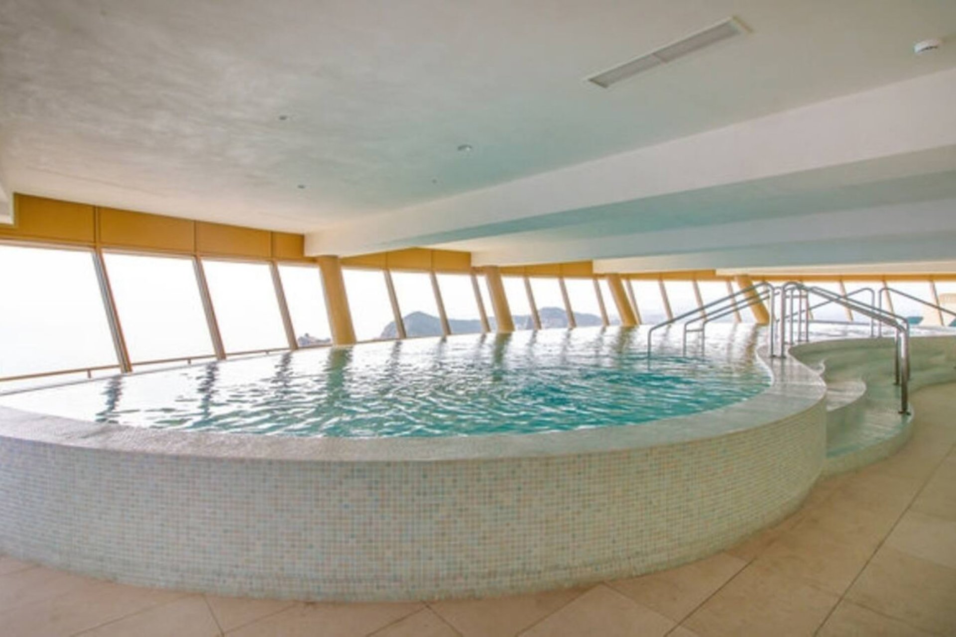 Reventa - Apartamento / piso -
Benidorm - Benidorm Centro