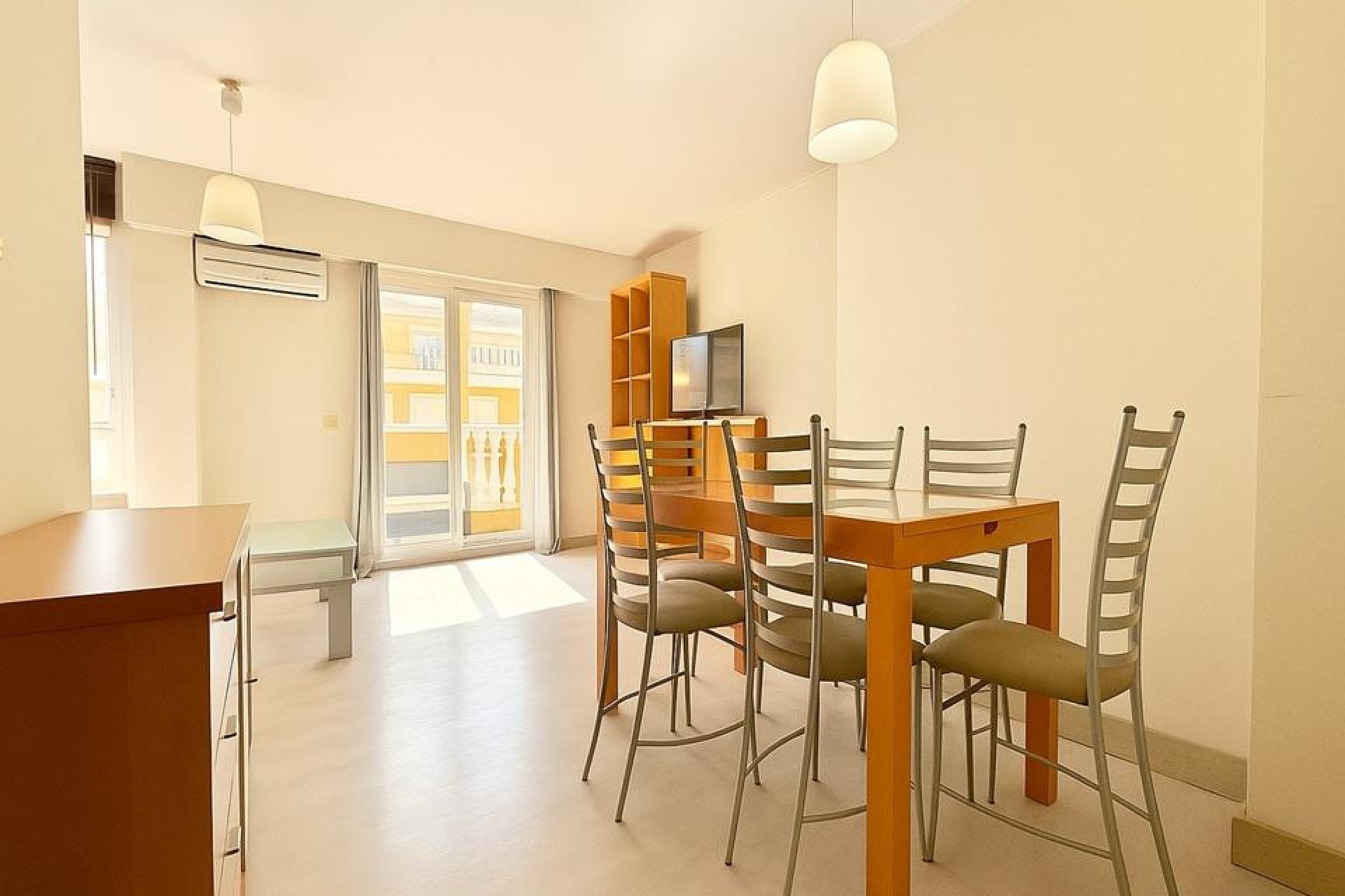 Reventa - Apartamento / piso -
Denia - Denia Centro