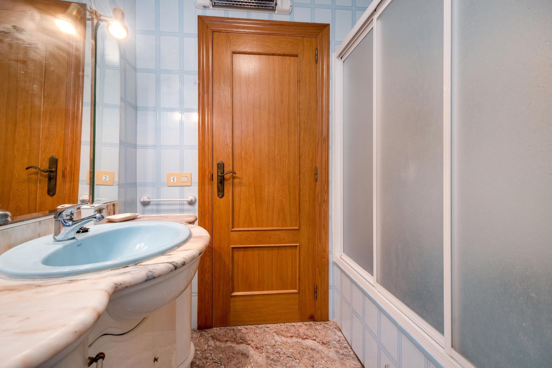 Reventa - Apartamento / piso -
Guardamar del Segura - CENTRO