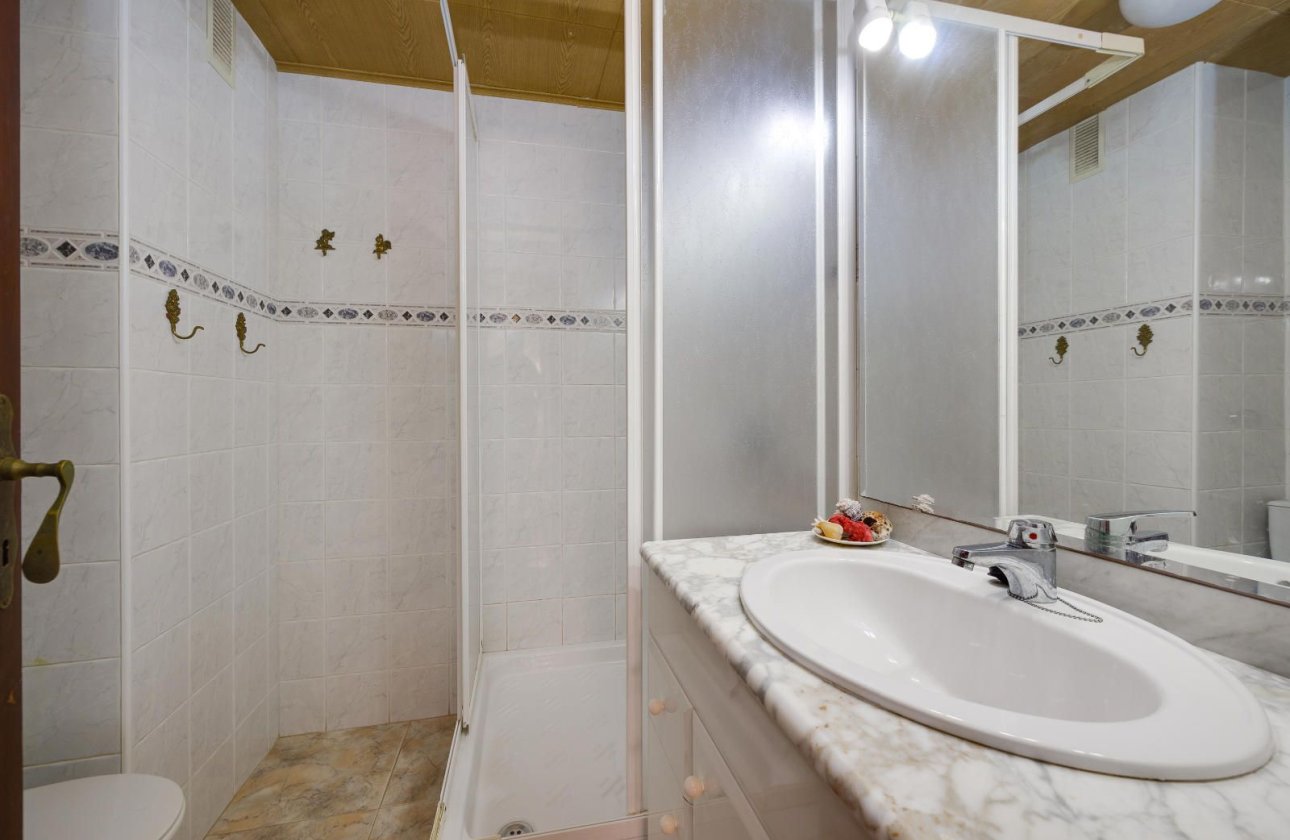 Reventa - Apartamento / piso -
Guardamar del Segura - Pinomar