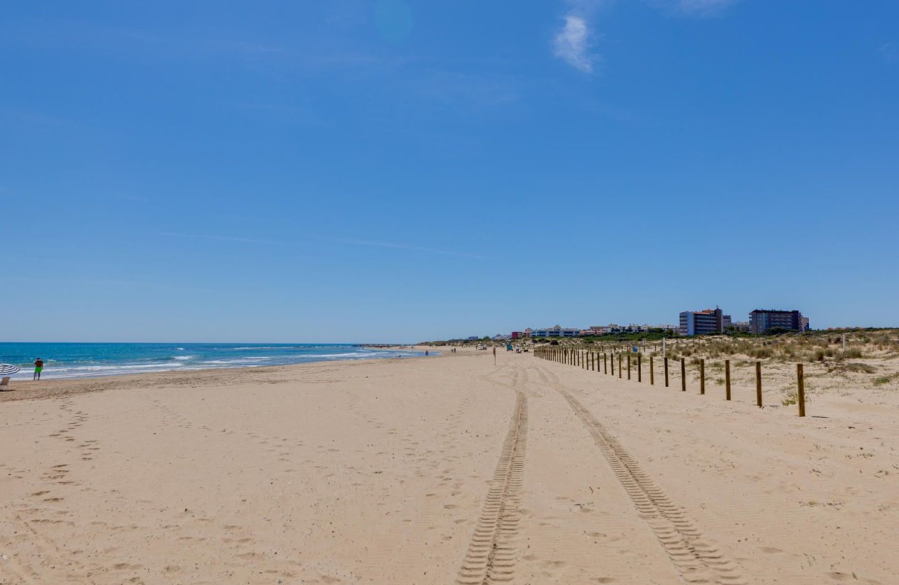 Reventa - Apartamento / piso -
Guardamar del Segura - Pinomar