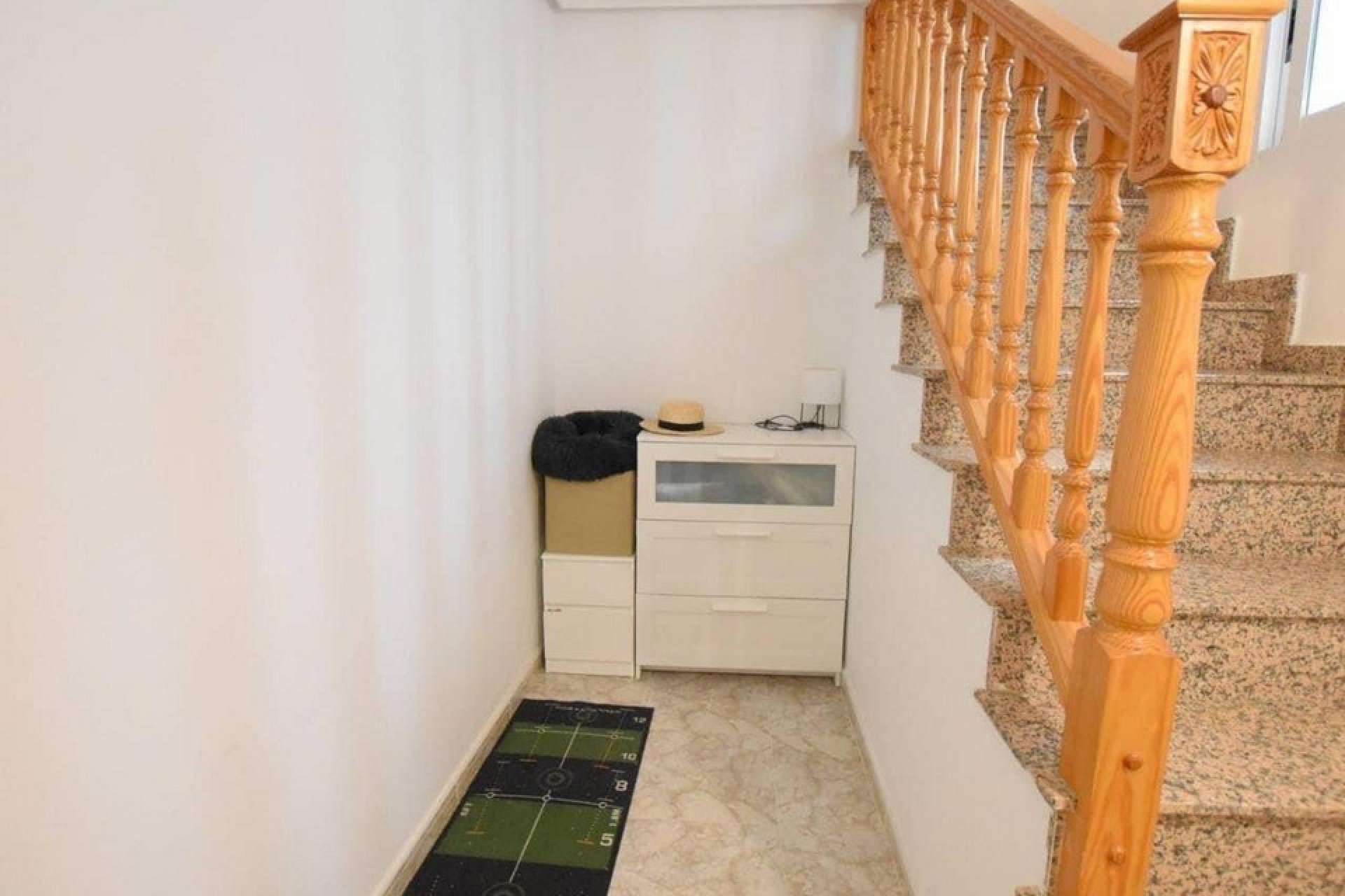 Reventa - Apartamento / piso -
Los Montesinos - Los Montesinos Centro