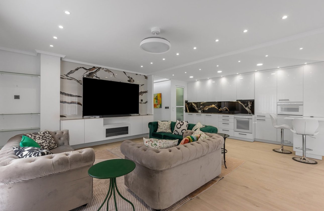 Reventa - Apartamento / piso -
Los Montesinos - Los Montesinos Centro