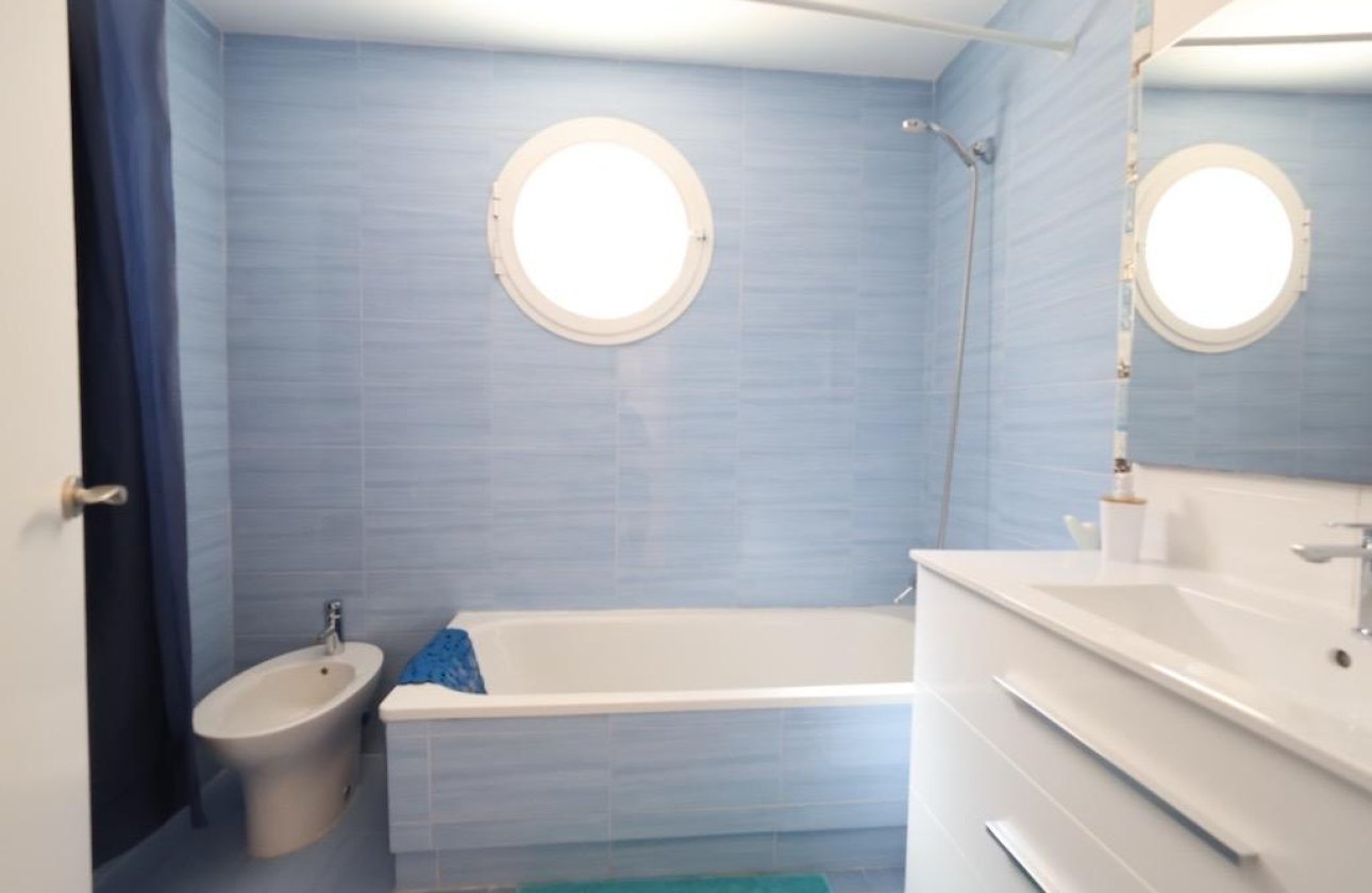 Reventa - Apartamento / piso -
Orihuela Costa - Campoamor