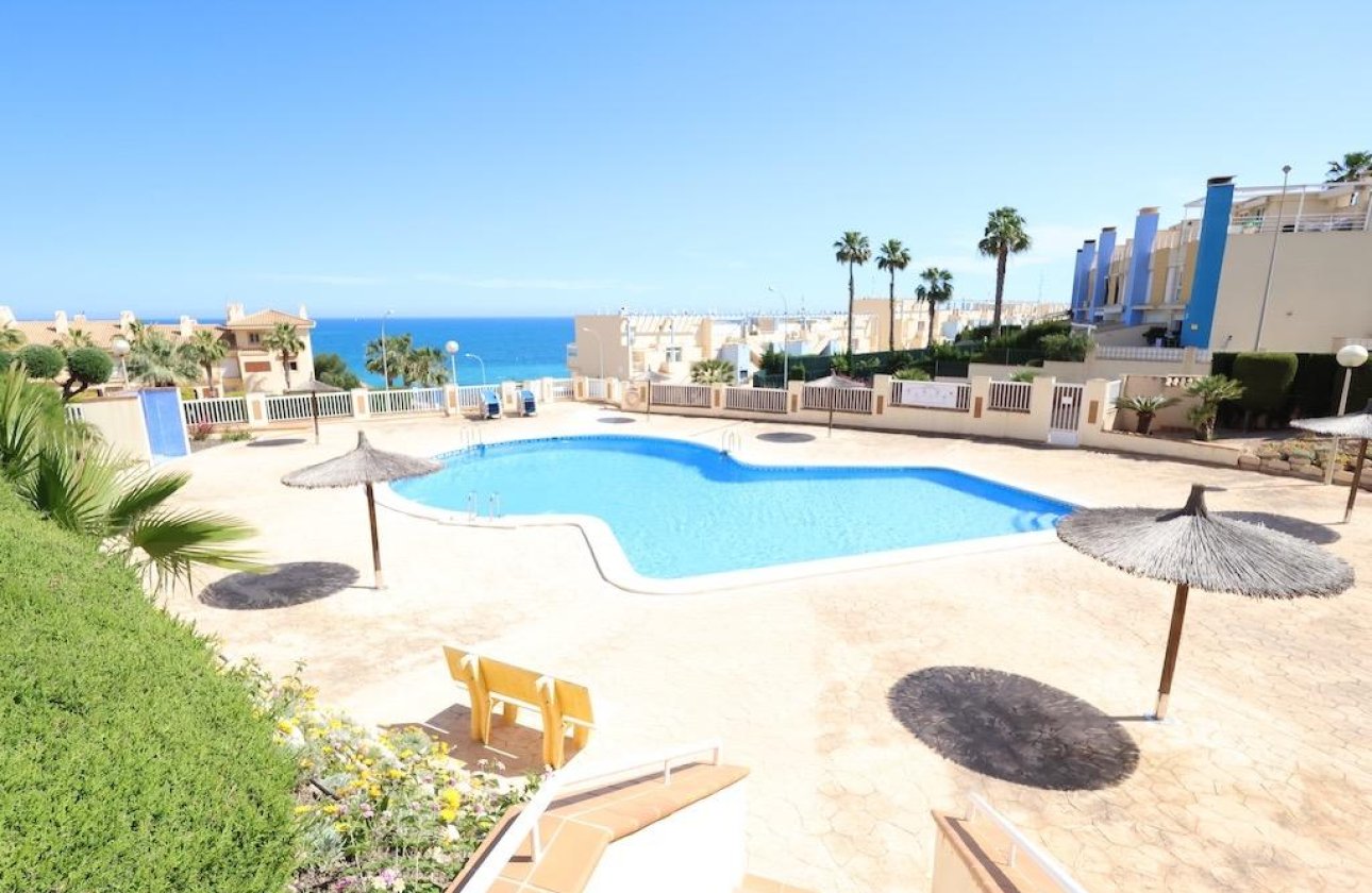 Reventa - Apartamento / piso -
Orihuela Costa - Campoamor