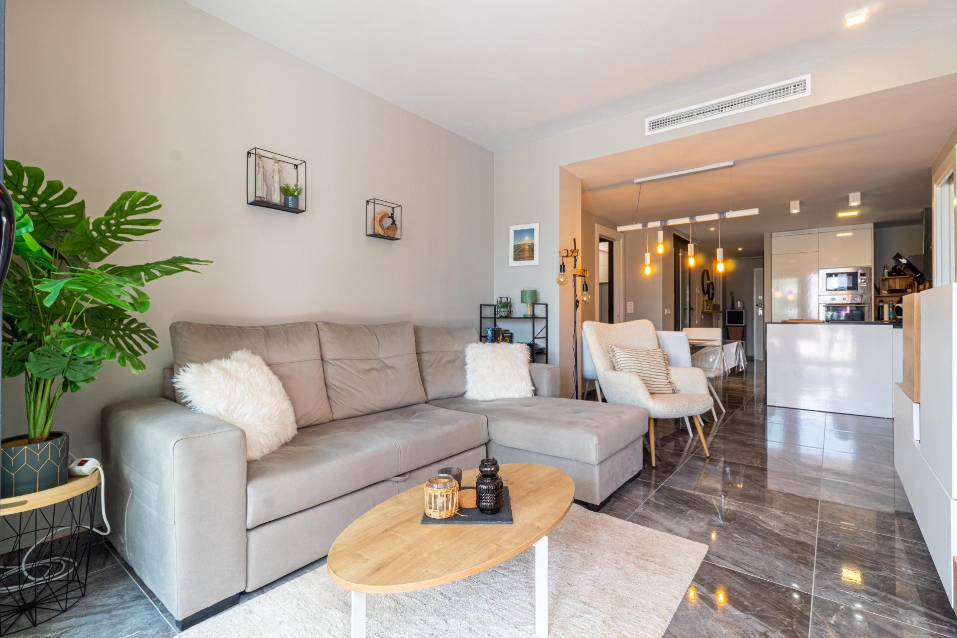 Reventa - Apartamento / piso -
Orihuela Costa - La Florida