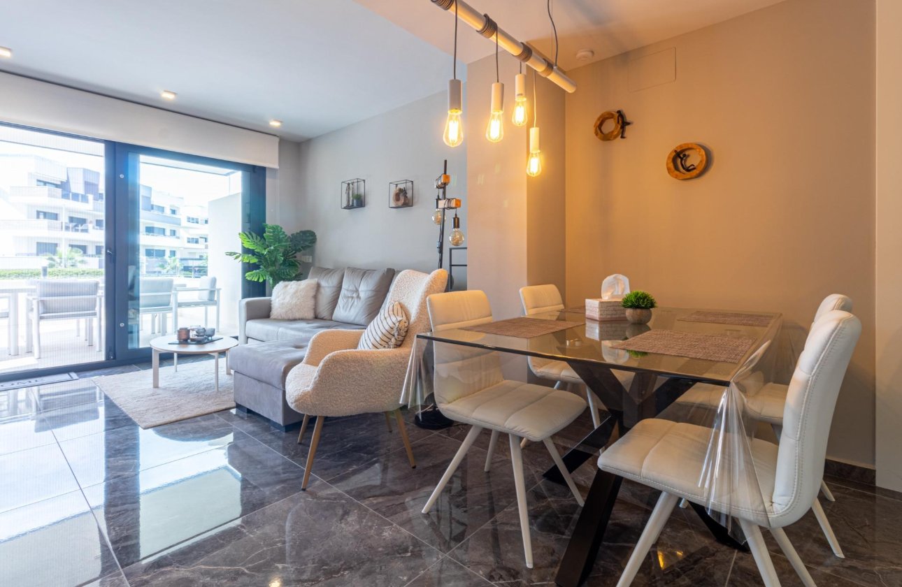 Reventa - Apartamento / piso -
Orihuela Costa - La Florida