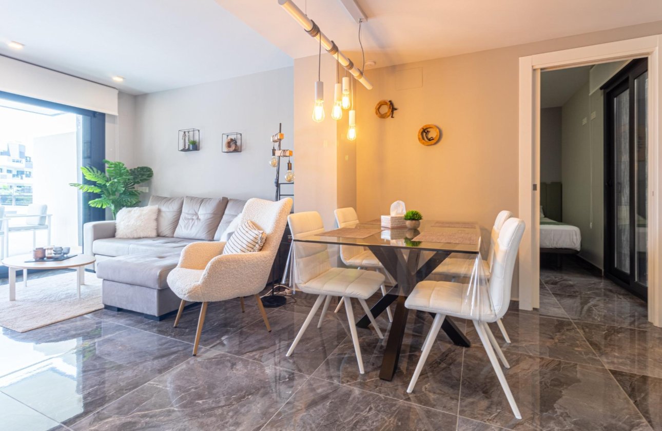 Reventa - Apartamento / piso -
Orihuela Costa - La Florida